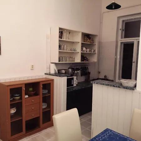 Sunshine Apartman Bed & Breakfast Szeged